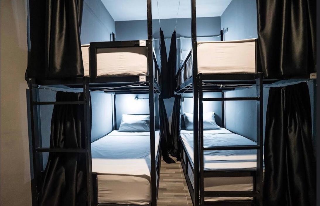 3Plus1 Hostel Patong Dış mekan fotoğraf